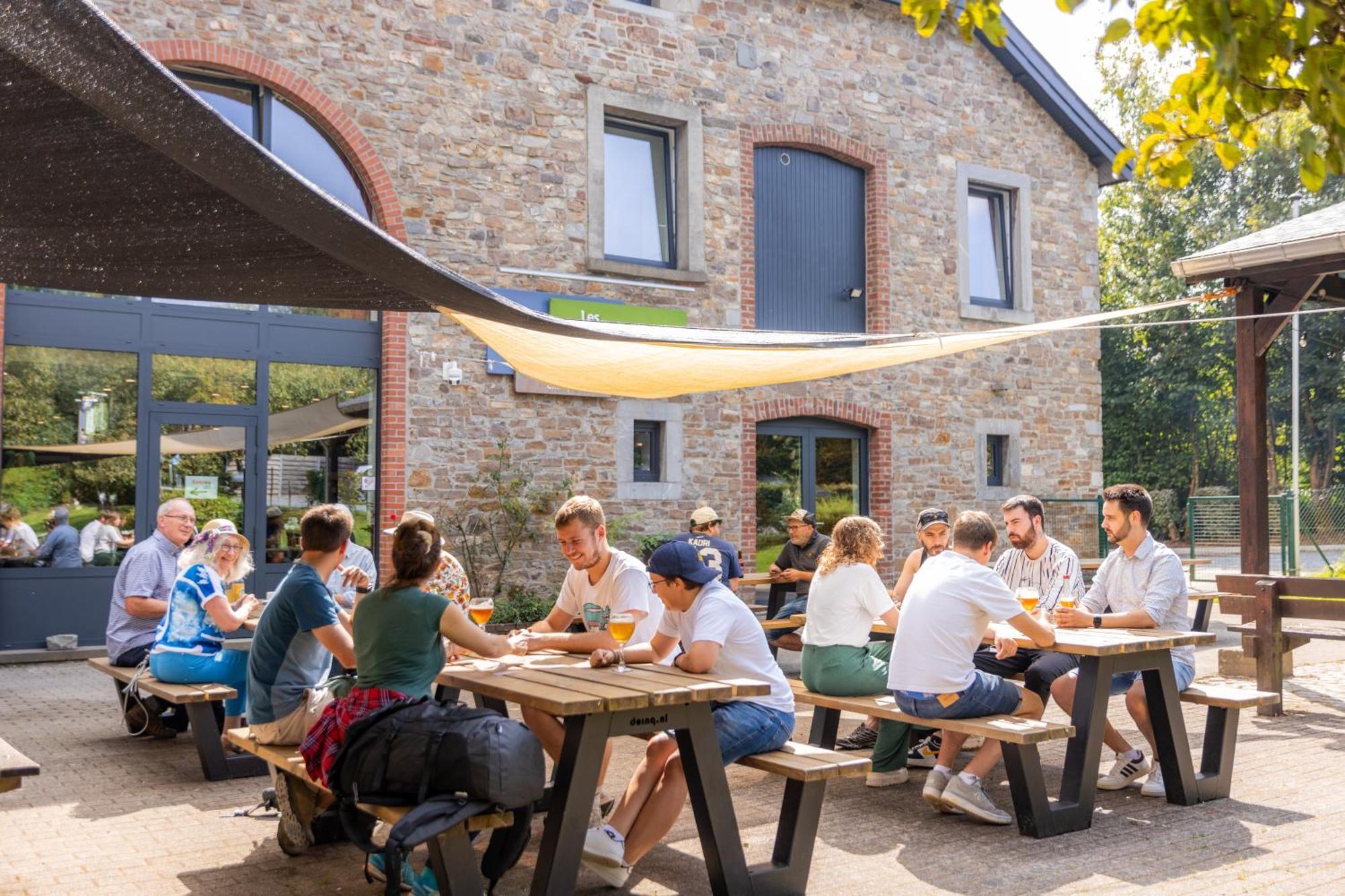 Auberge De Jeunesse De La Roche - Champlon Tenneville Eksteriør bilde