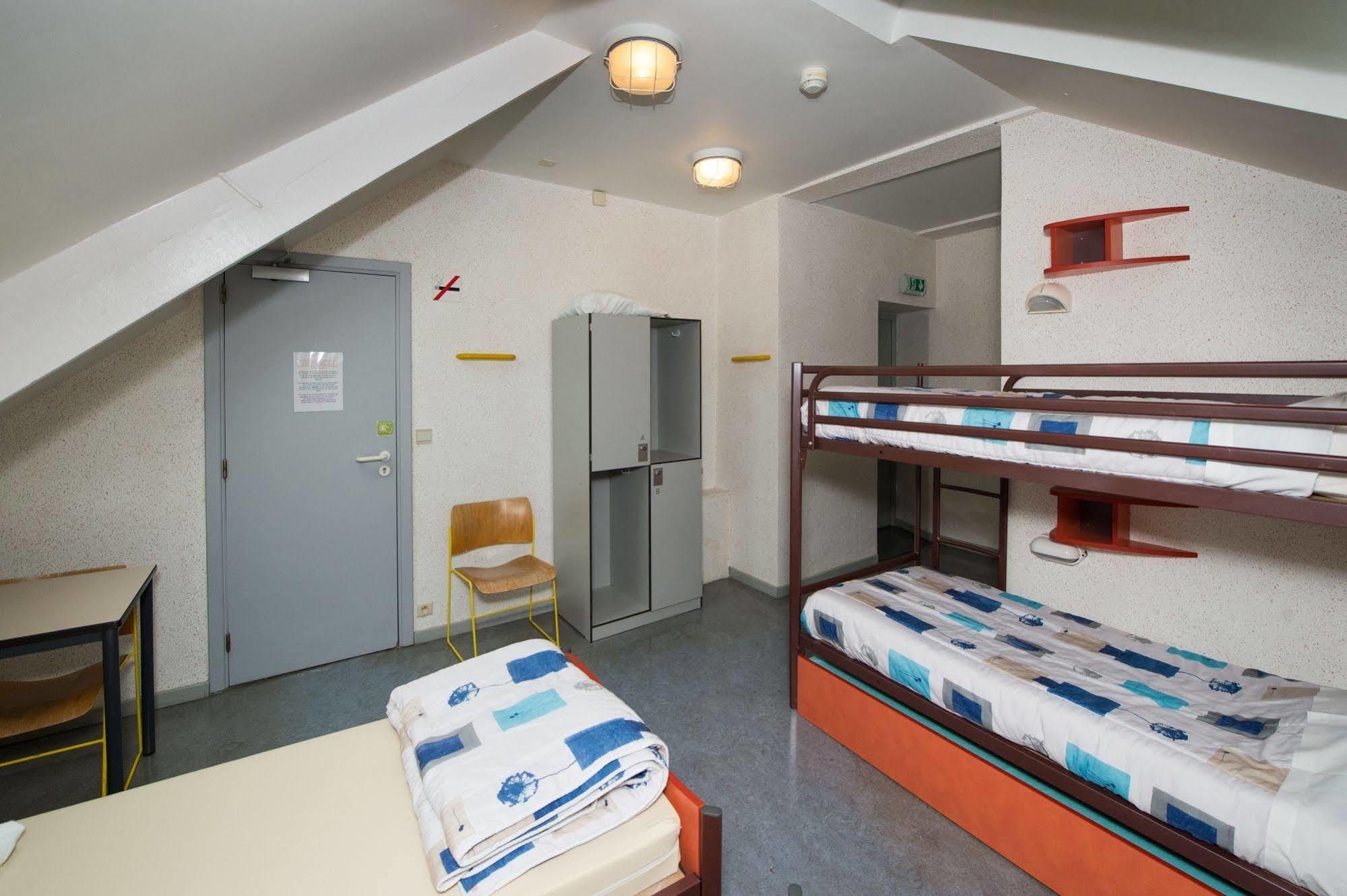 Auberge De Jeunesse De La Roche - Champlon Tenneville Eksteriør bilde